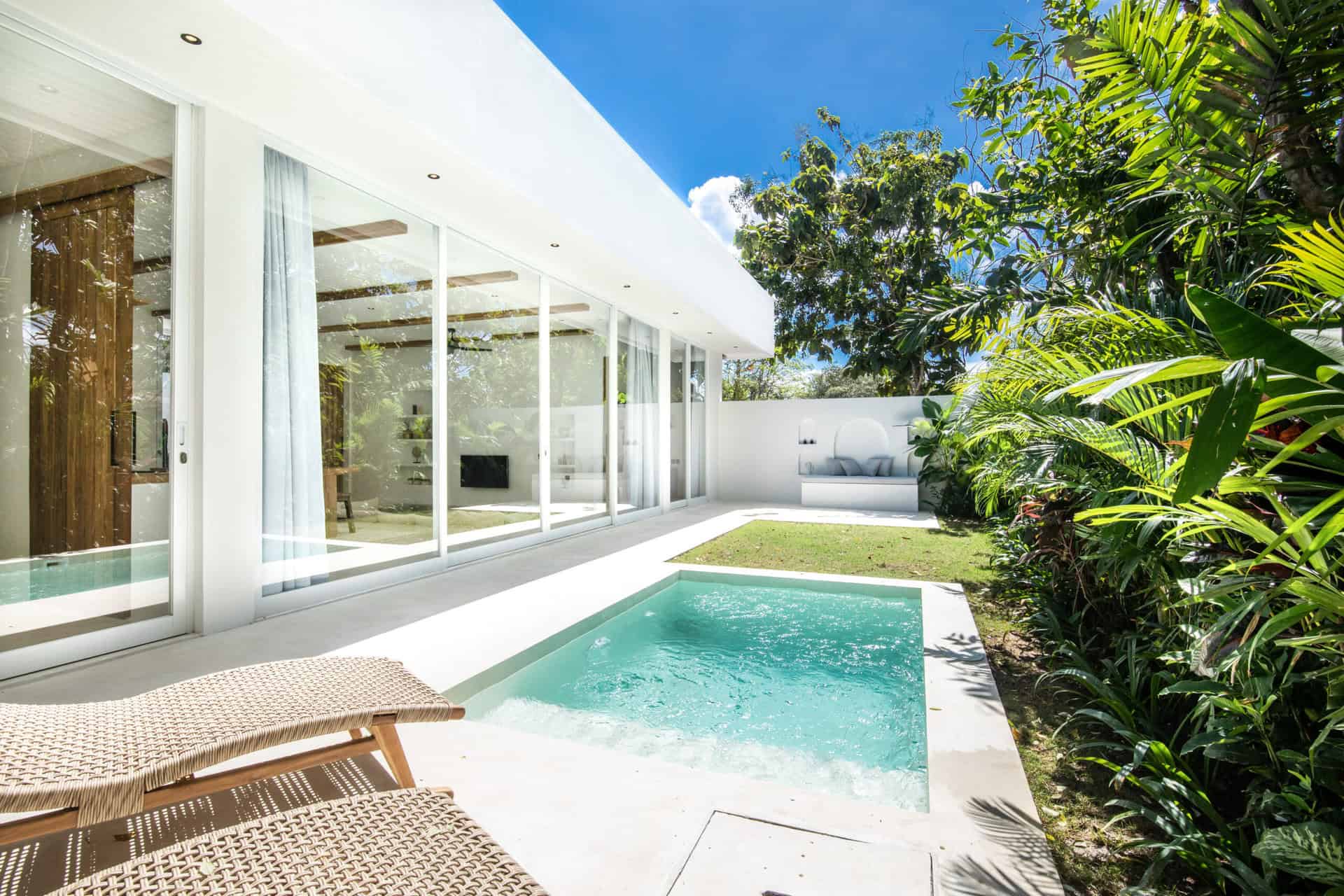 READY NOW 2 BEDROOM VILLA FOR SALE LEASEHOLD IN ULUWATU BE-913